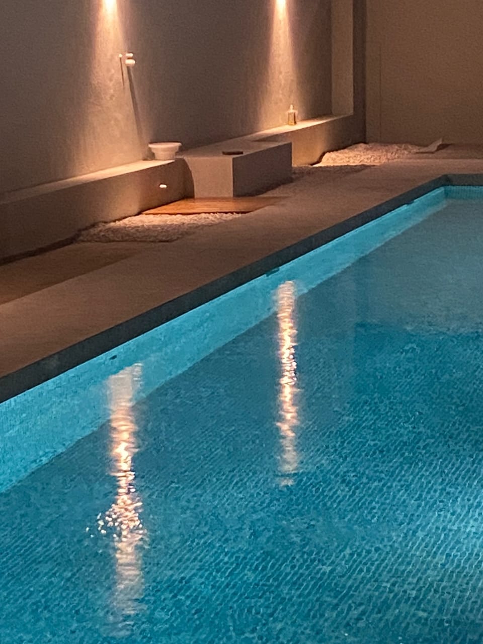 Private villa pool decking thermowood